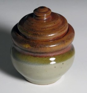 18. Lidded Pot MSU345